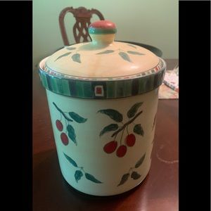 Cookie jar with airtight lid